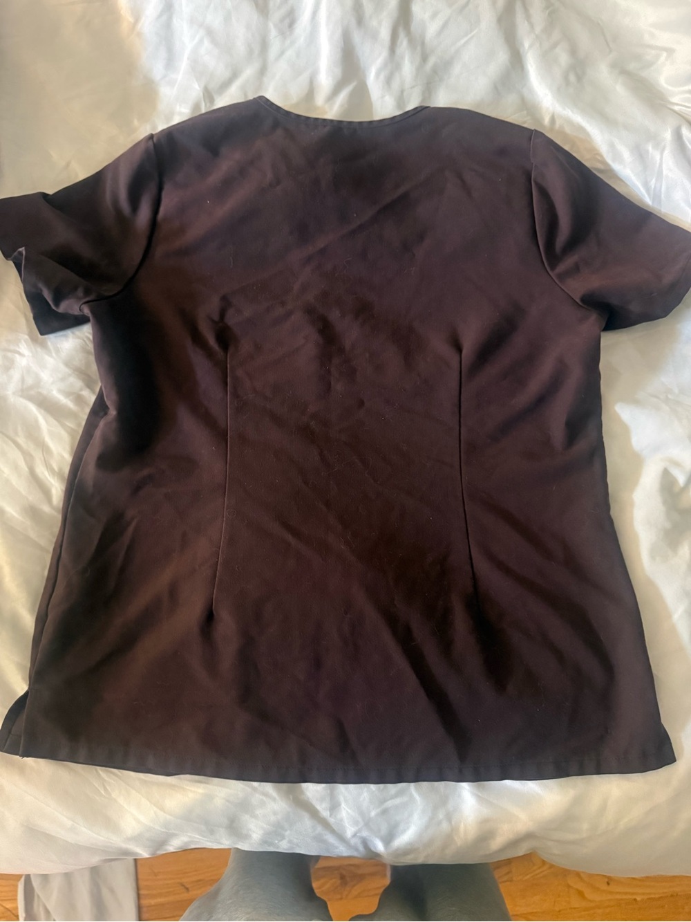 Figs Women's Short-Sleeve Scrub Top in Deep Brown